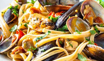 Linguine allo Scoglio con Pomodorini del Piennolo